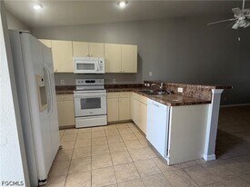 4535 26th St SW in Lehigh Acres, FL - Building Photo