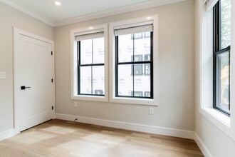281 Lamartine St, Unit 1 in Boston, MA - Foto de edificio - Building Photo