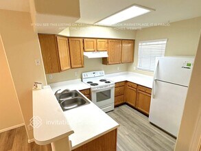 11812 E Kepner Dr in Aurora, CO - Foto de edificio - Building Photo