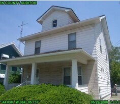 417 S Scott St in Lima, OH - Building Photo