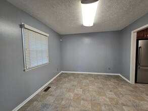 6957 Bone Creek Dr in Fayetteville, NC - Building Photo - Building Photo