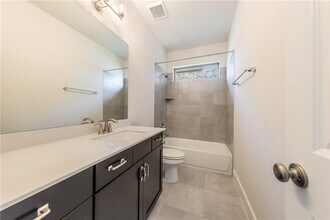 844 Paseo de Castana Wy in Leander, TX - Building Photo - Building Photo