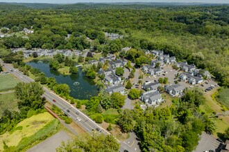 Fox Hill Condos in Ridgefield, CT - Building Photo - Building Photo