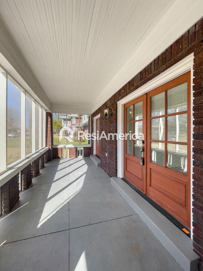 204 Angelus St in Memphis, TN - Building Photo - Building Photo