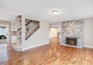 1809 Baker Park Rd in Maple Plain, MN - Building Photo - Building Photo