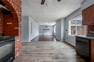 7 Pasadena Pky, Unit 1 in Worcester, MA - Foto de edificio - Building Photo
