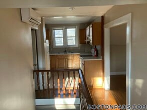51 Mt Vernon St in Melrose, MA - Building Photo - Building Photo