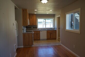 304 W Humphrey St in Yacolt, WA - Building Photo - Building Photo