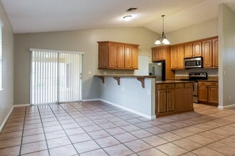 244 Ponce De Leon St in Royal Palm Beach, FL - Building Photo - Building Photo