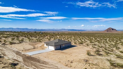 10801 Glen Rd in California City, CA - Building Photo - Building Photo