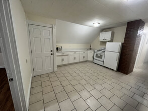 170 Franklin Ave, Unit #3 in Hartford, CT - Foto de edificio - Building Photo