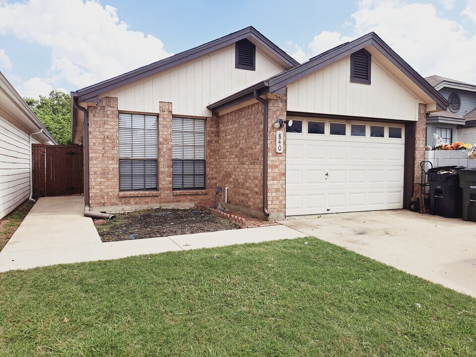 840 Topaz Ln in Leander, TX - Building Photo