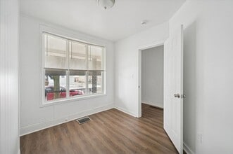 1124 W 9th St in Chester, PA - Building Photo - Building Photo