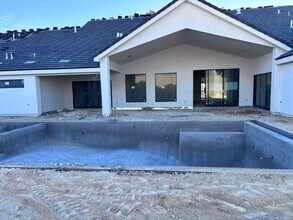 2302 S Tall Grass Ln in Saint George, UT - Building Photo - Building Photo