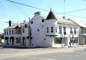 3197-3199 Main St Apartments