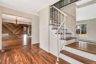 36 Bevin Rd in Northport, NY - Building Photo - Building Photo