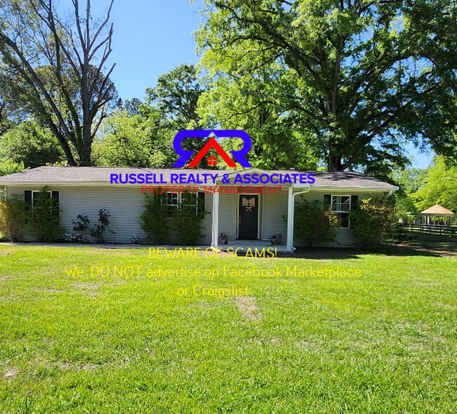 property at 108 E Sterrett St