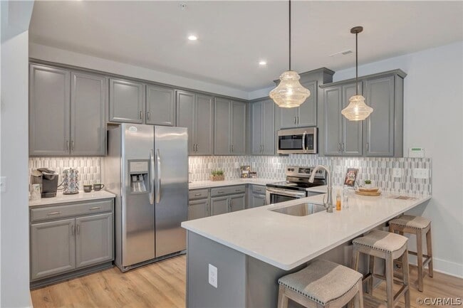 2636 Lassen Dr