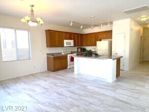 9728 N Fast Elk St in Las Vegas, NV - Building Photo - Building Photo