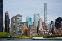 100 United Nations Plaza in New York, NY - Foto de edificio - Building Photo