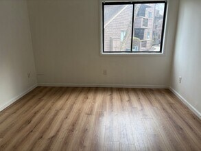 166 Old Brookfield Rd, Unit ranch style in Danbury, CT - Foto de edificio - Building Photo