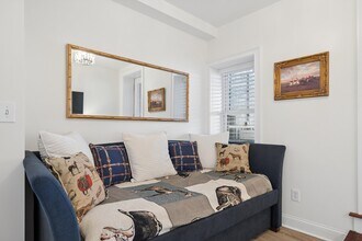 425 Broadway in Saratoga Springs, NY - Foto de edificio - Building Photo