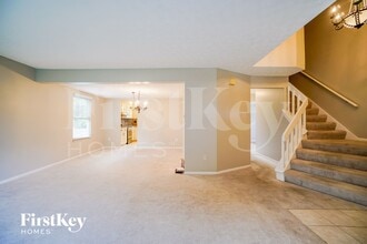 5586 Edie Dr in Hilliard, OH - Building Photo - Building Photo