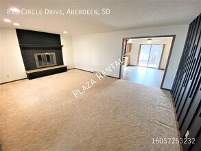 1224 Lloyd St N in Aberdeen, SD - Building Photo - Building Photo