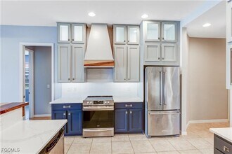 2538 Ashbury Cir in Cape Coral, FL - Building Photo - Building Photo