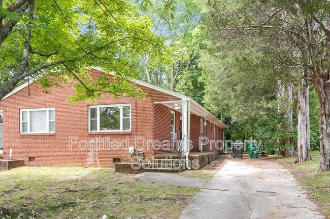 property at 507 Steele St