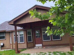 512 Maplecreek Dr in Leander, TX - Building Photo - Building Photo