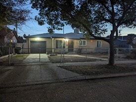 4732 E Lyell Ave in Fresno, CA - Building Photo