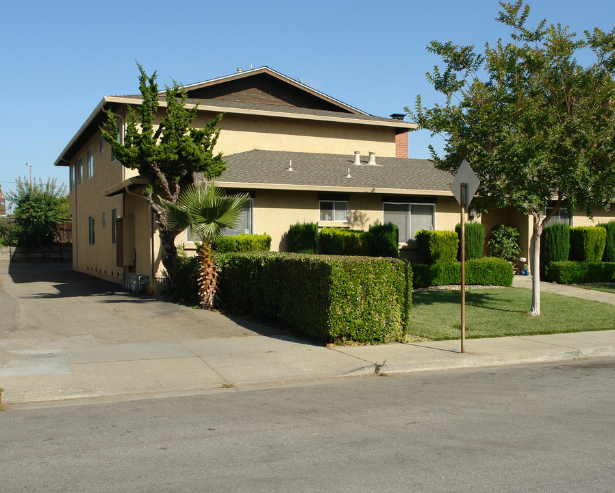 543 Grand Fir Ave in Sunnyvale, CA - Building Photo