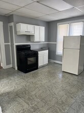138 Bartlett St in Brockton, MA - Building Photo - Building Photo