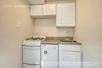 3701 Connecticut Ave NW in Washington, DC - Building Photo - Building Photo