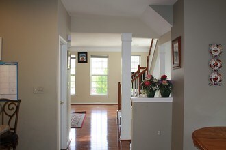 13632 Flying Squirrel Dr in Herndon, VA - Building Photo - Building Photo