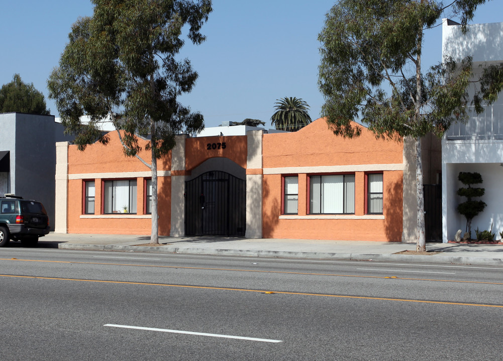 2075 Torrance Blvd in Torrance, CA - Foto de edificio