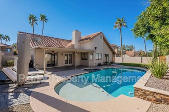 10986 E Altadena Dr in Scottsdale, AZ - Building Photo - Building Photo