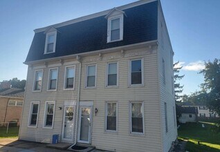 1310 W College Ave in York, PA - Building Photo - Building Photo