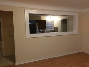 640 Center St in Loveland, OH - Building Photo - Building Photo