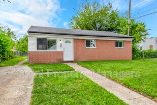 21732 Wellington Ave in Warren, MI - Building Photo