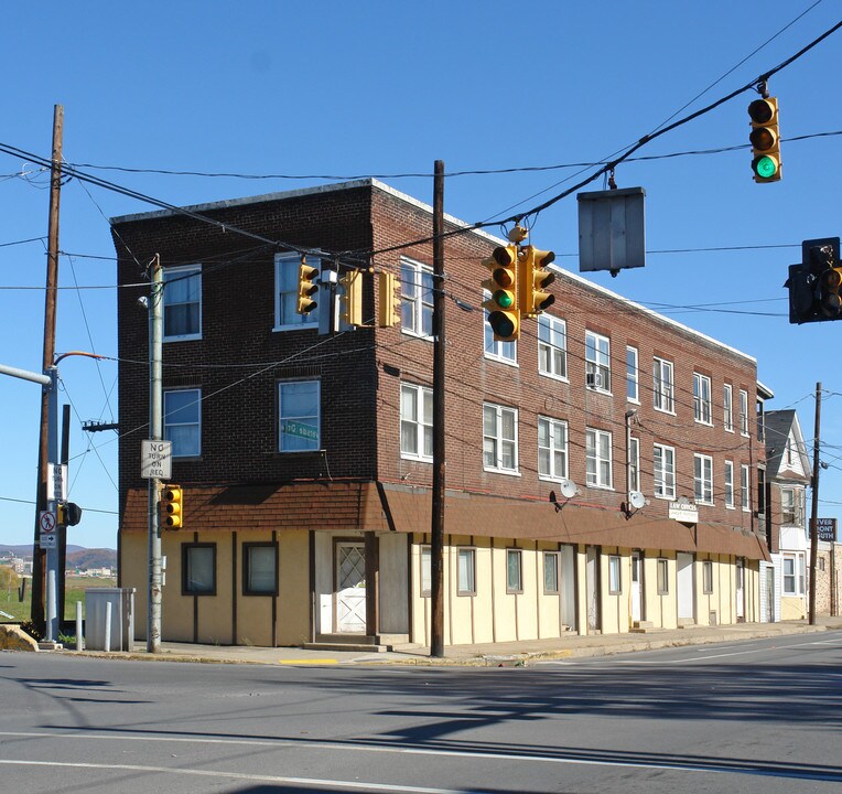 1914-1924 Riverside Dr in Williamsport, PA - Building Photo