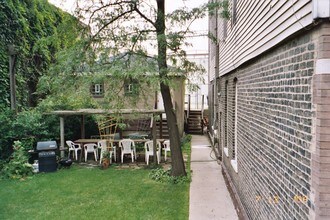 1507 Elston N Ave, Unit 1R in Chicago, IL - Foto de edificio - Building Photo