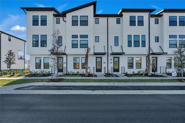 property at 15381 Hamlin Pk Dr