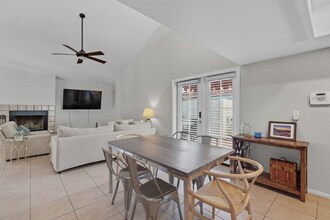 4245 E Ludlow Dr in Phoenix, AZ - Foto de edificio - Building Photo