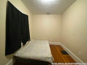123 Cummins Hwy in Boston, MA - Building Photo - Building Photo