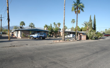 3737 E 4th St in Tucson, AZ - Building Photo - Building Photo