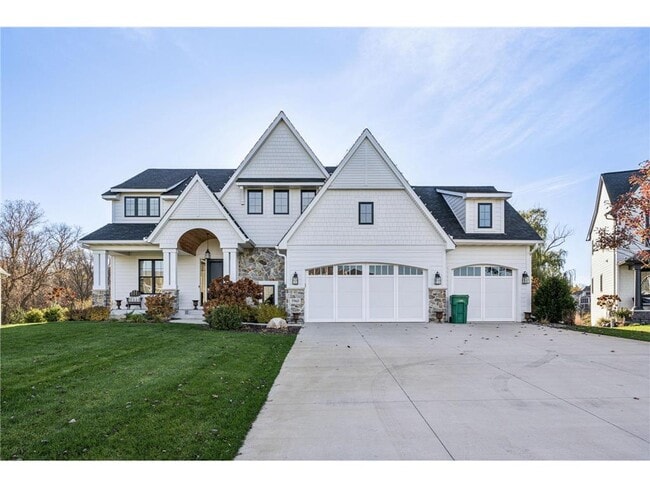 property at 5960 Prestwick Ct