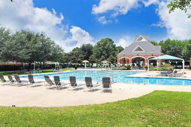 property at 19622 Emerald Ridge Ln