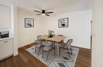 399 Erbes Rd. in Thousand Oaks, CA - Building Photo - Interior Photo